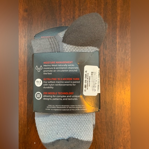 Men’s Farm to Feet 1/4 crew XL Trail socks. Grey. - Picture 3 of 4